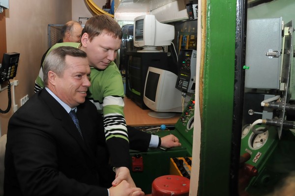 Губернатор Ростовской области В.Ю.
Голубев посетил РГУПС