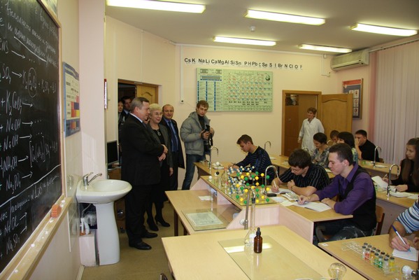 Губернатор Ростовской области В.Ю.
Голубев посетил РГУПС